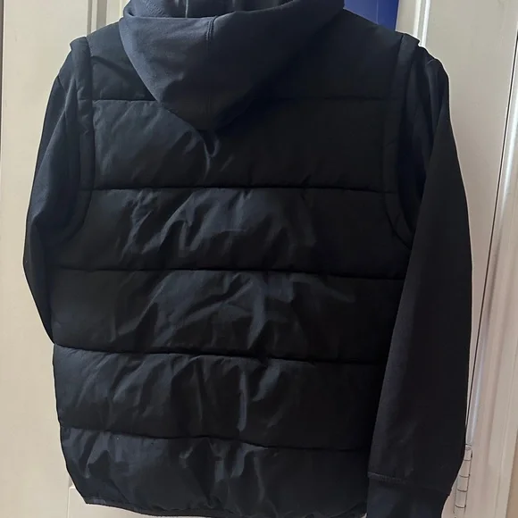 Jordan Black and Red Puffer Vest with Hoodie - Picture 4 of 6